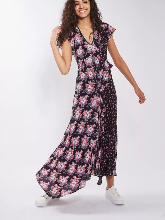 Topshop Dresses & Skirts - Topshop Nordstrom floral ruffle lace-up back splice d-ring maxi dress Size 4